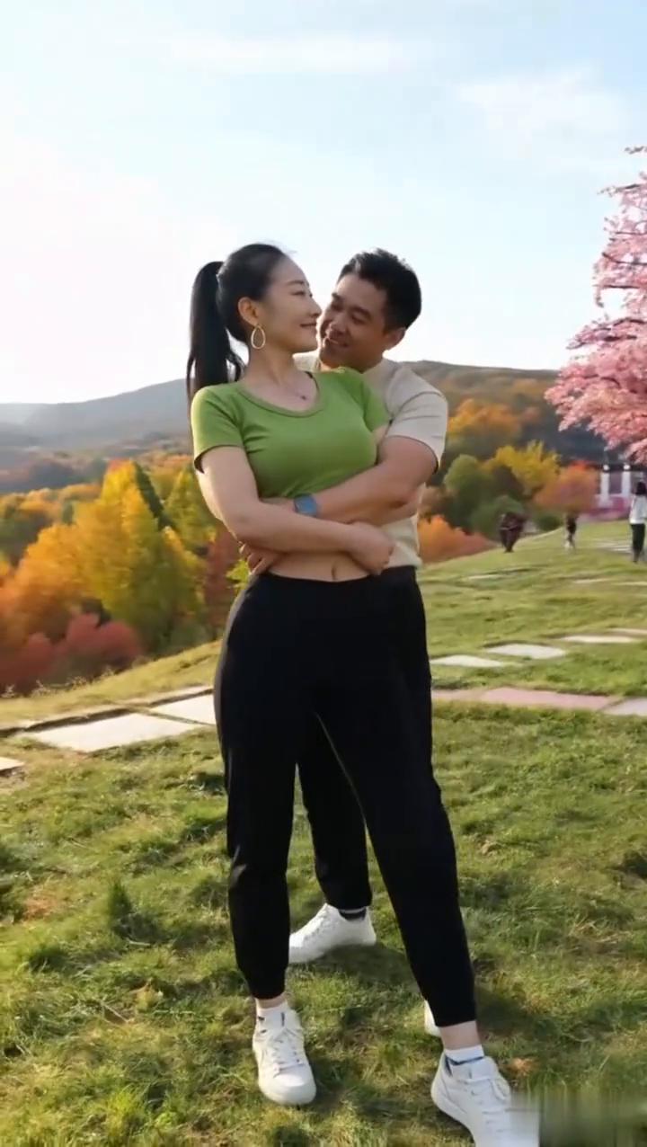 愿我们运气越来越好，人生路上阳光普照，日子越过就越旺，好事都会来关照。愿我们运气