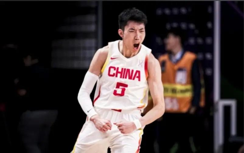 廖三宁 30 分！中国男篮 87-78 险胜沙特，这后卫是真敢打

半场结束我才