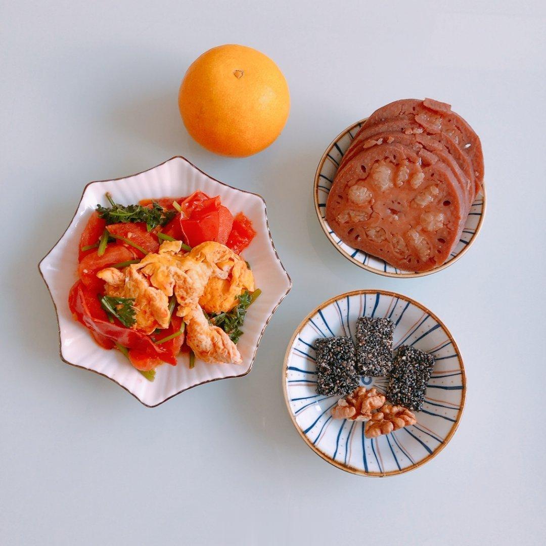 #今日立冬##健康养生# 南北方进补差异：寒冷的北方及体质虚寒的人，以温补为主，