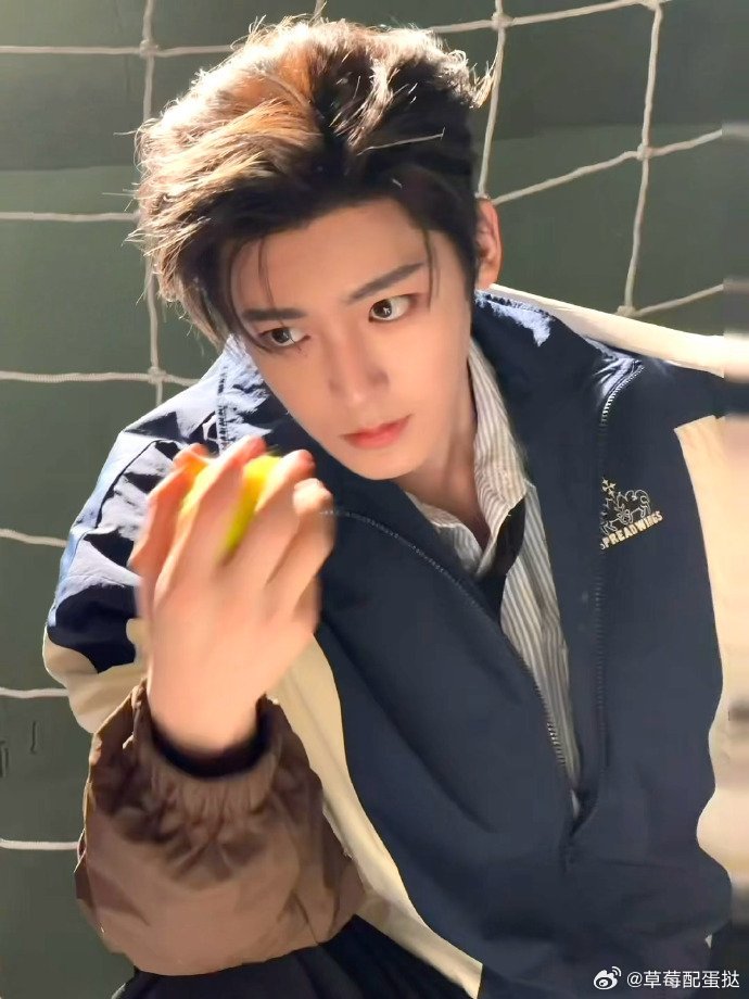 侯明昊 建模脸+清冷气质，侯明昊古装封神！《攻玉》蔺承佑道术高强，重生探案太带感