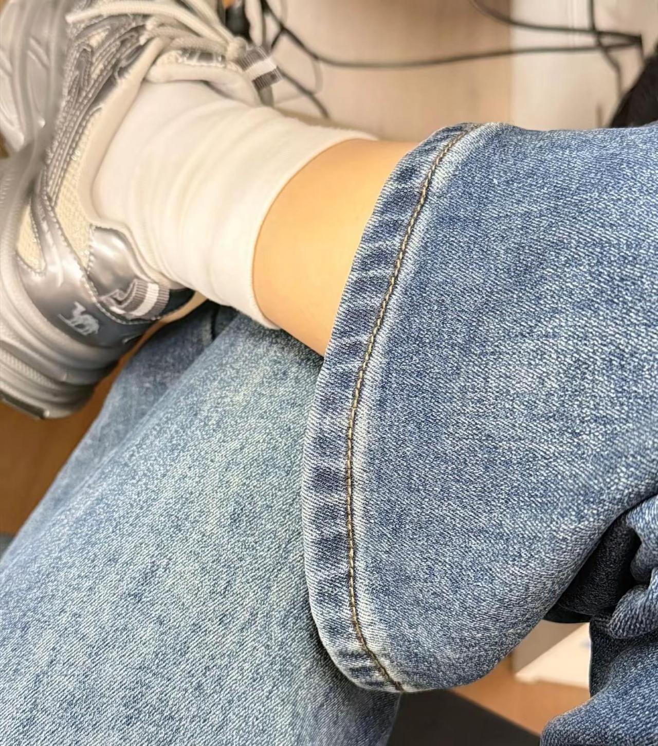 今年这天是怎么了，秋裤脱了穿，穿了脱要不就热死，要不就冷死，一天过冬一天过夏