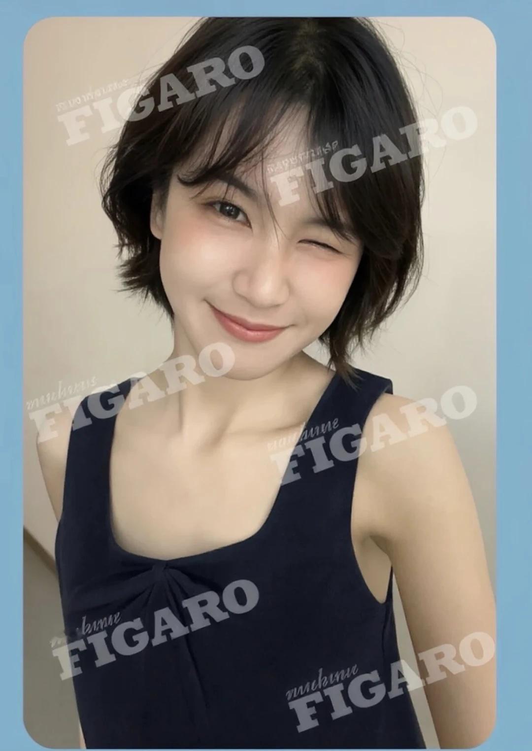 漂亮到两个人上班，同事偷偷走了都没发现
这是谁家欧尼？
明天下午一点半⏰自己领回