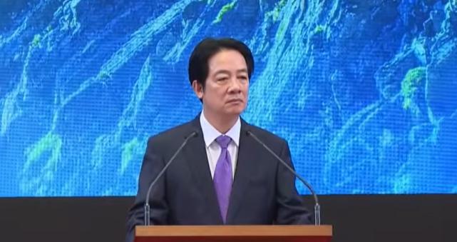赖清德再次叫嚣：“两国互不隶属 台军要有敌我意识”！
 
30日，赖清德出席岛内