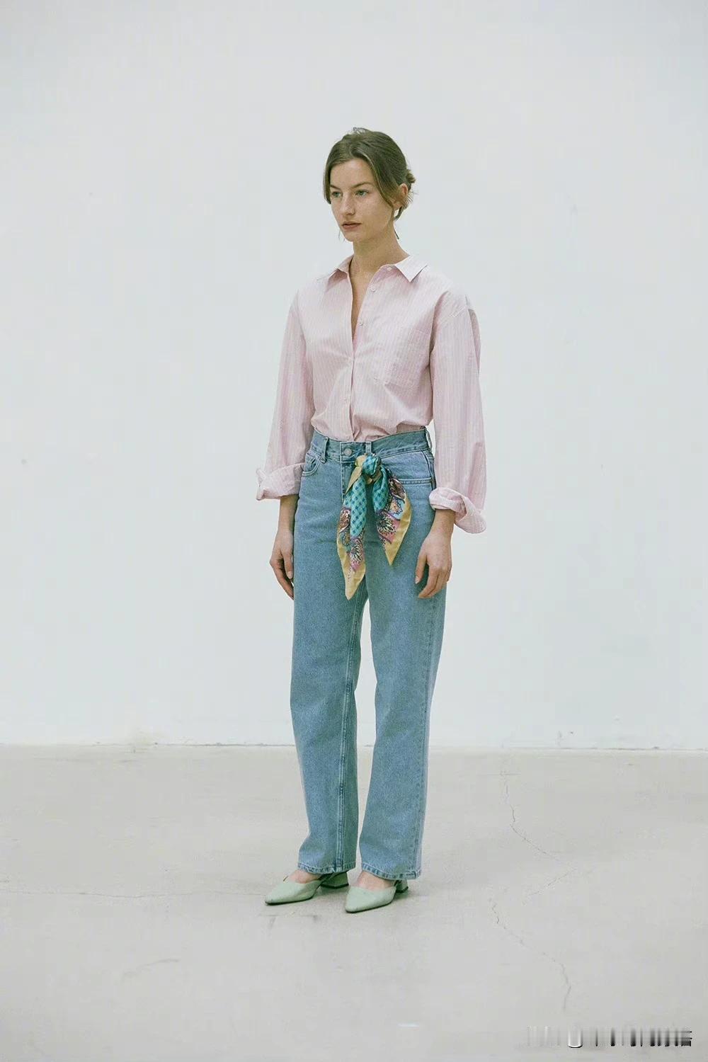 夏天的日常衬衫搭配👕～𝐓𝐡𝐨𝐦𝐚𝐬 𝐌𝐨𝐫𝐞 𝟐𝟎𝟐