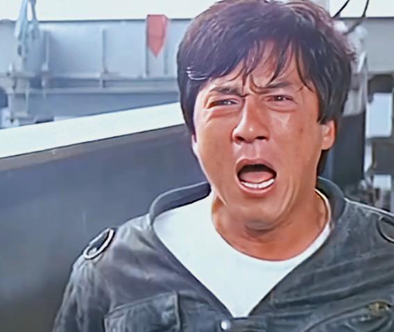 成龙大哥理应担当起做父亲责任，不管你和她妈妈有多大仇恨但是孩子没有错。
 
血肉