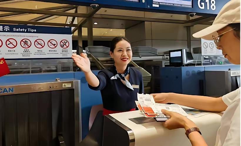 大快人心！东航正式报案！得理不饶人的乘客，终于迎来反噬
 
老话常说：有理也要让