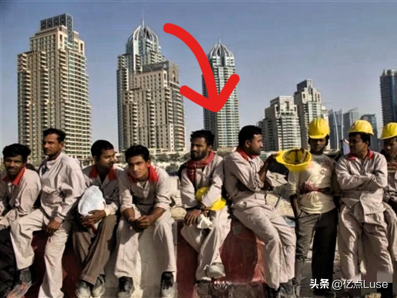 海湾国家雇佣着近千万印度劳工，却无一人能获得长期工作保障，仅将他们视为干活工具，