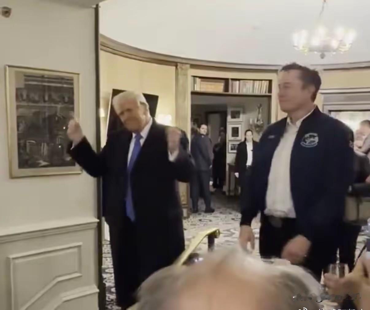 马斯克：新生代新贵，专攻新能源市场与AI。
川普：旧时代老怪物，专搞传统型冷战思