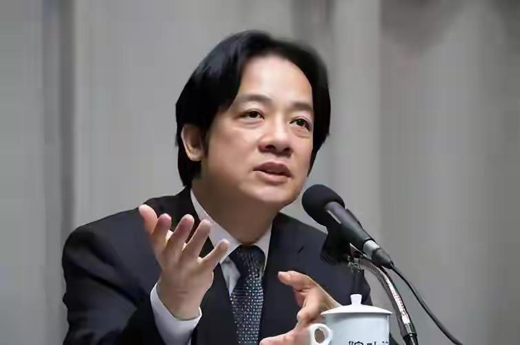 不用演，妥妥就是一个汉奸