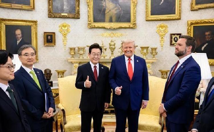 怕韩国重蹈日本覆辙！看到中国对日本的手段，李在明嗅到不寻常气息，有件事务必要当面