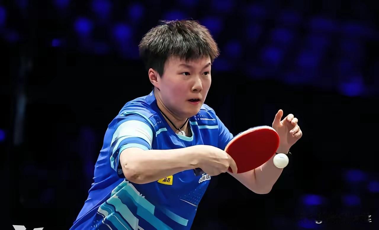 终于有个能打佐藤瞳的了，
范姝涵战胜了佐藤瞳，强势晋级16强。
国乒女队这些小将