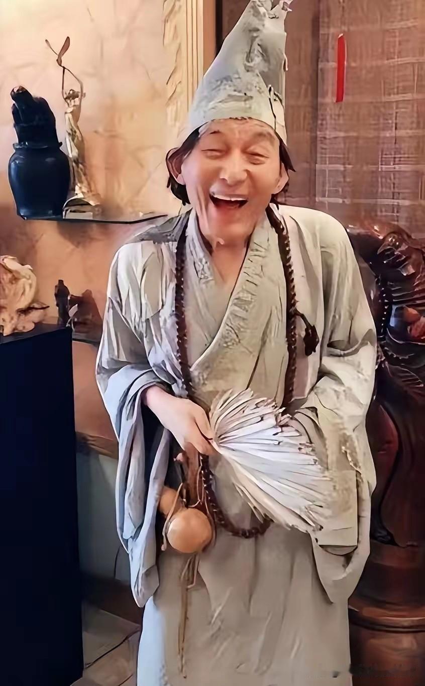 刚刚看到消息，游本昌先生在北京辞世，享年93岁。

很多人认识他，就是那部经典的