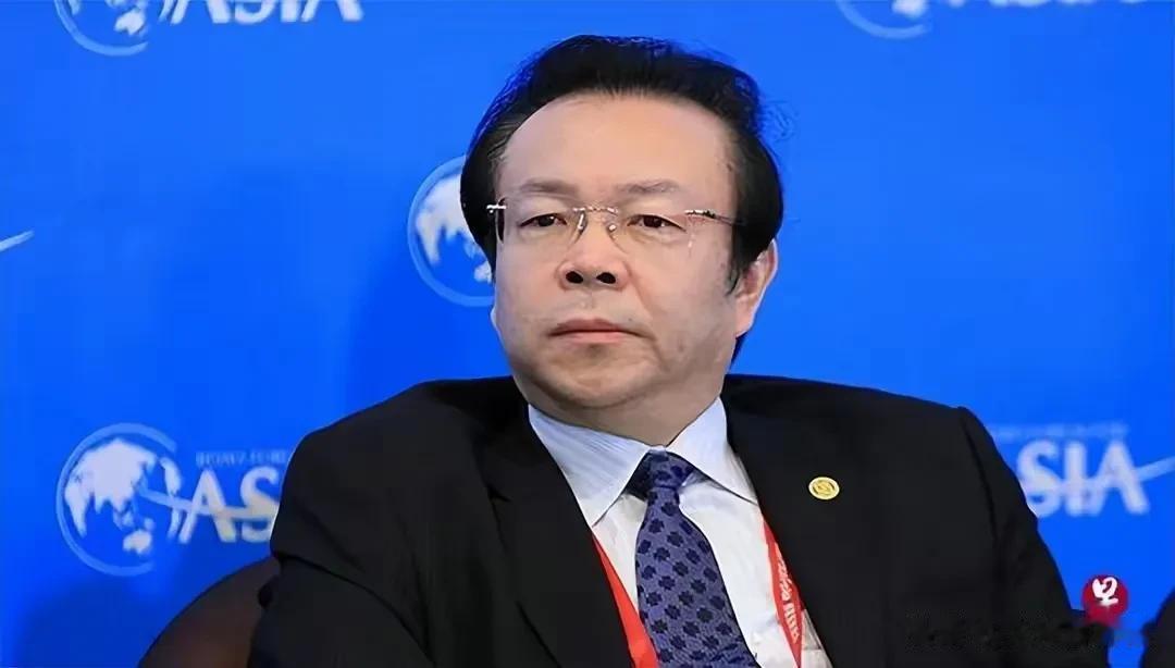 揭露官员丑闻，反思官场价值观扭曲……

我发现一现象:  很少有官员能引疚自辞，