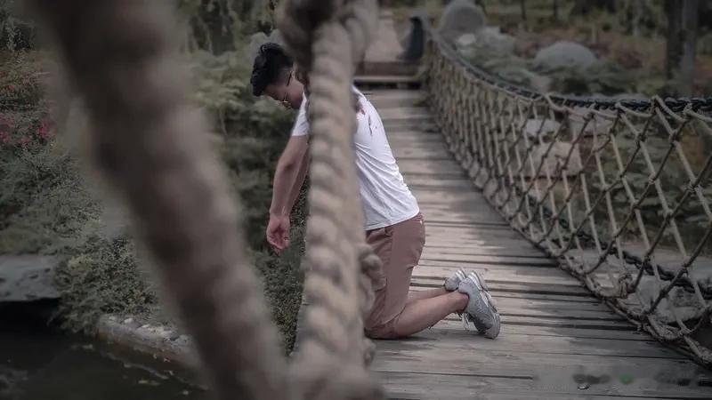 人生在世，我悟到不少道理。年少时觉得人生是冲刺赛，要争第一、求圆满，付出就盼立马