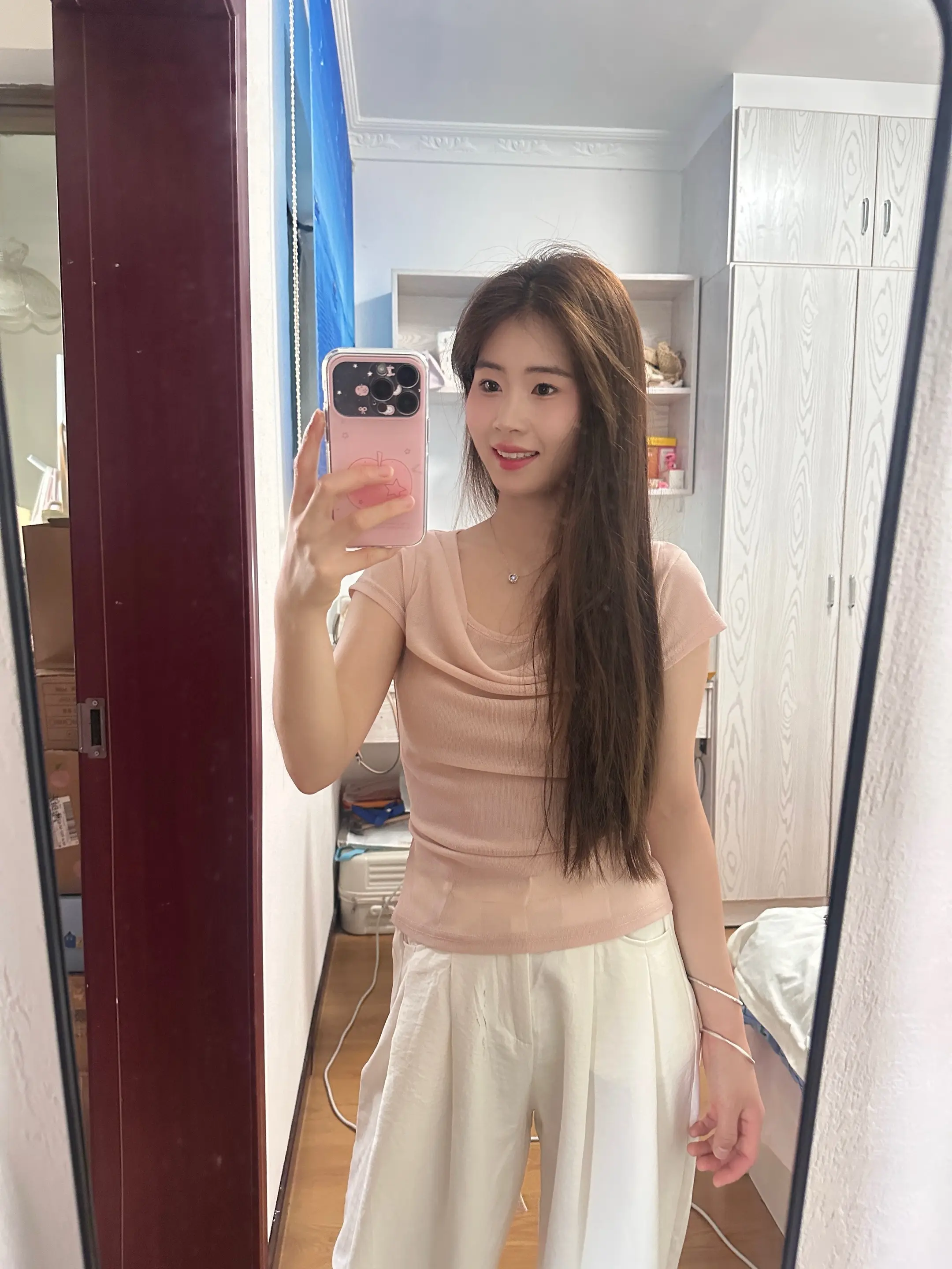 两个人没有共同吃苦的决心 就别结婚 我们总以为结婚是奔赴好的日子 却忘...