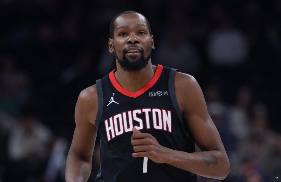 美媒Stat Defender晒出了本赛季至今联盟各队关键时刻（最后5分钟、分差