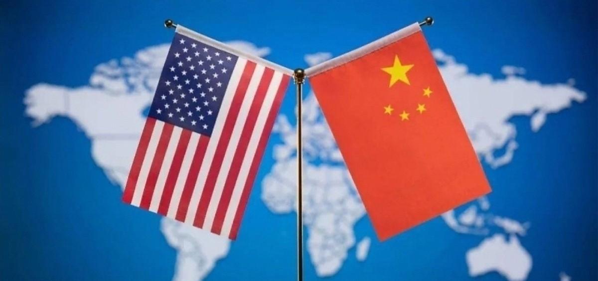 特朗普来华的时间已经定在了3月31日，但就在他动身前夕，自家后院却起火了——美国