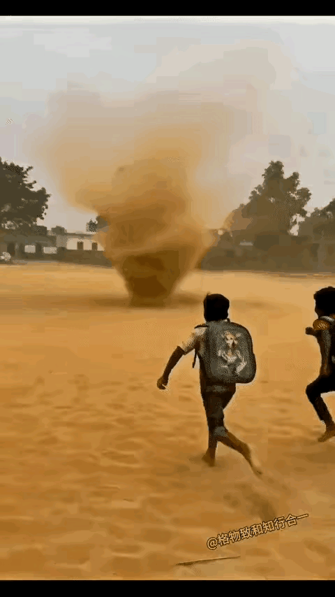 追风少年！都说初生牛犊不怕虎，还真是！面对龙卷风，他们竟敢一次次冲进去，即使被无