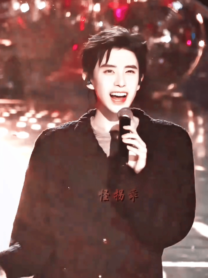 敖瑞鹏适合做爱豆出道吗 