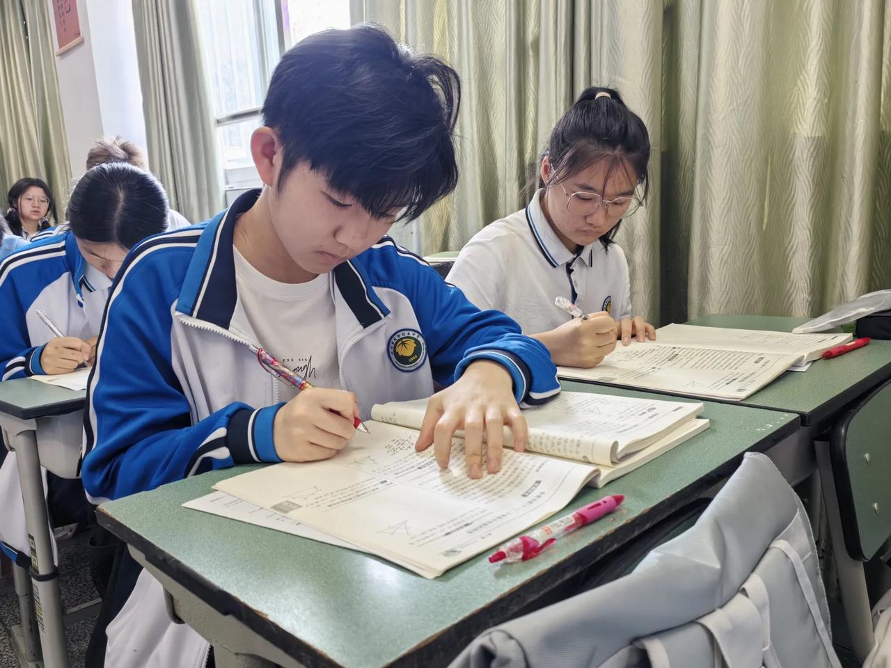 以初心育桃李，以笃行铸成长
——“ 五.二〇”的回望与前行

今天是2026年5