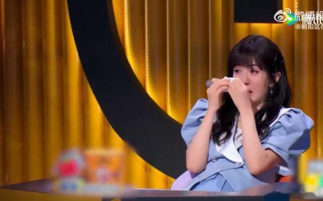 #谢娜首聊双胞胎##喜剧大会# 谢娜温柔讲述，母爱坚强闪耀！在《B超里的我们》中