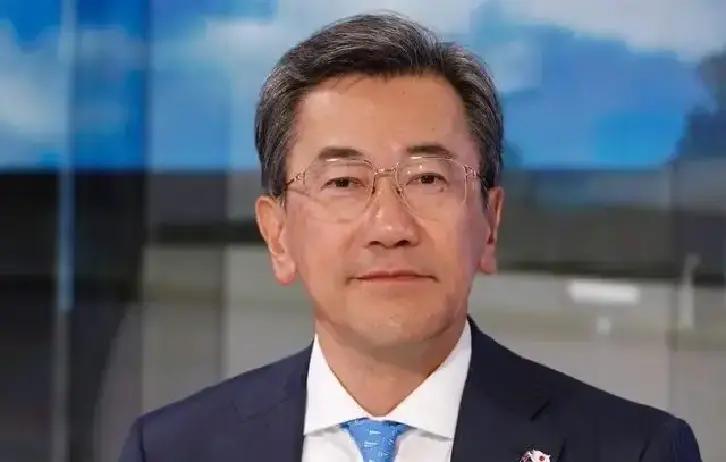 果不其然
 
日本政府突然宣布了
 
近日在德国媒体的采访中，日本前驻澳大利亚大