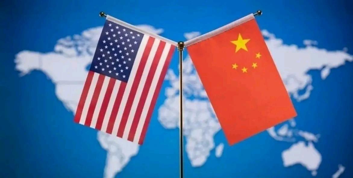 中国出现了一个怪相，我们现在变得比以往都要强大，但是美国欺负我们，日本欺负我们，