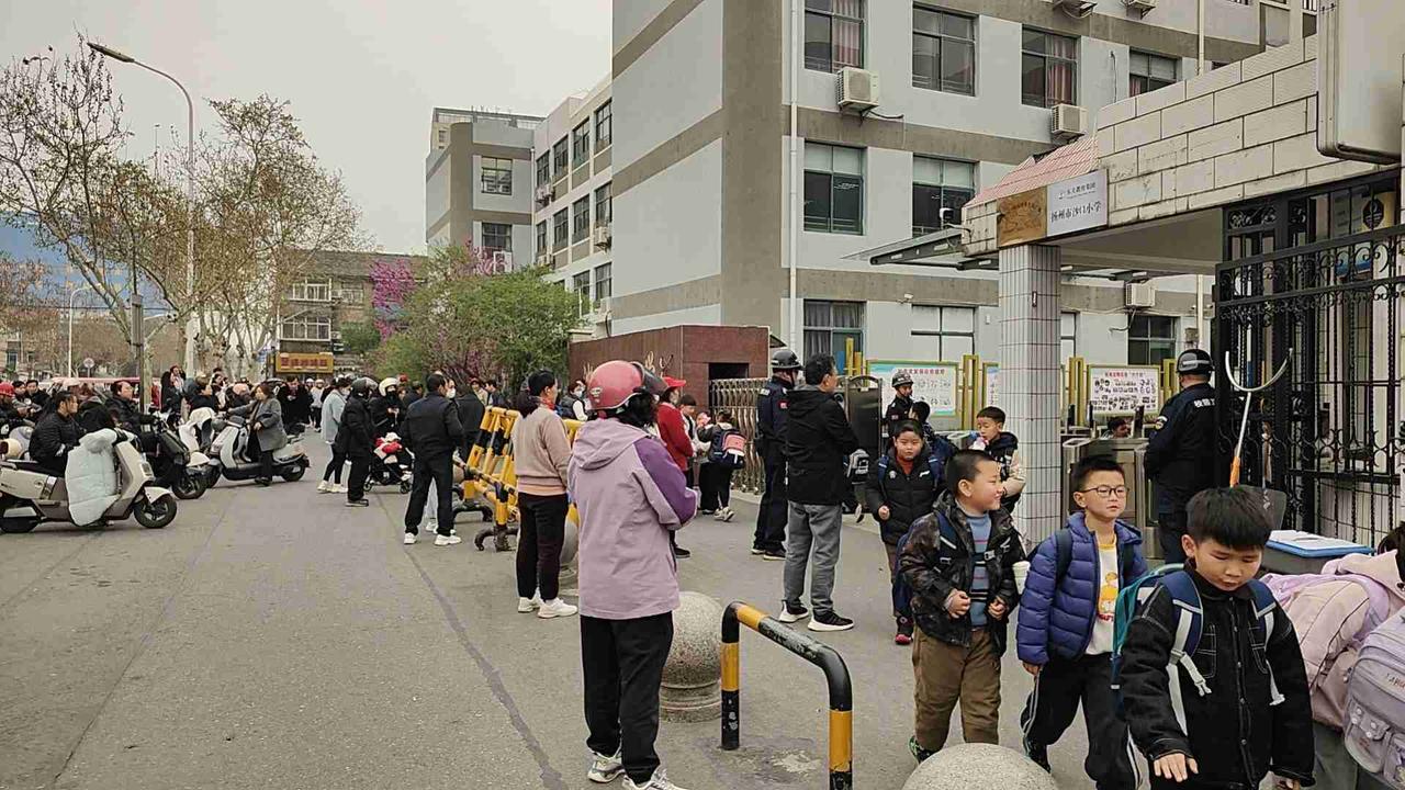 我的今日状态：😁轻松愉快
我这里的天气：🌤️多云