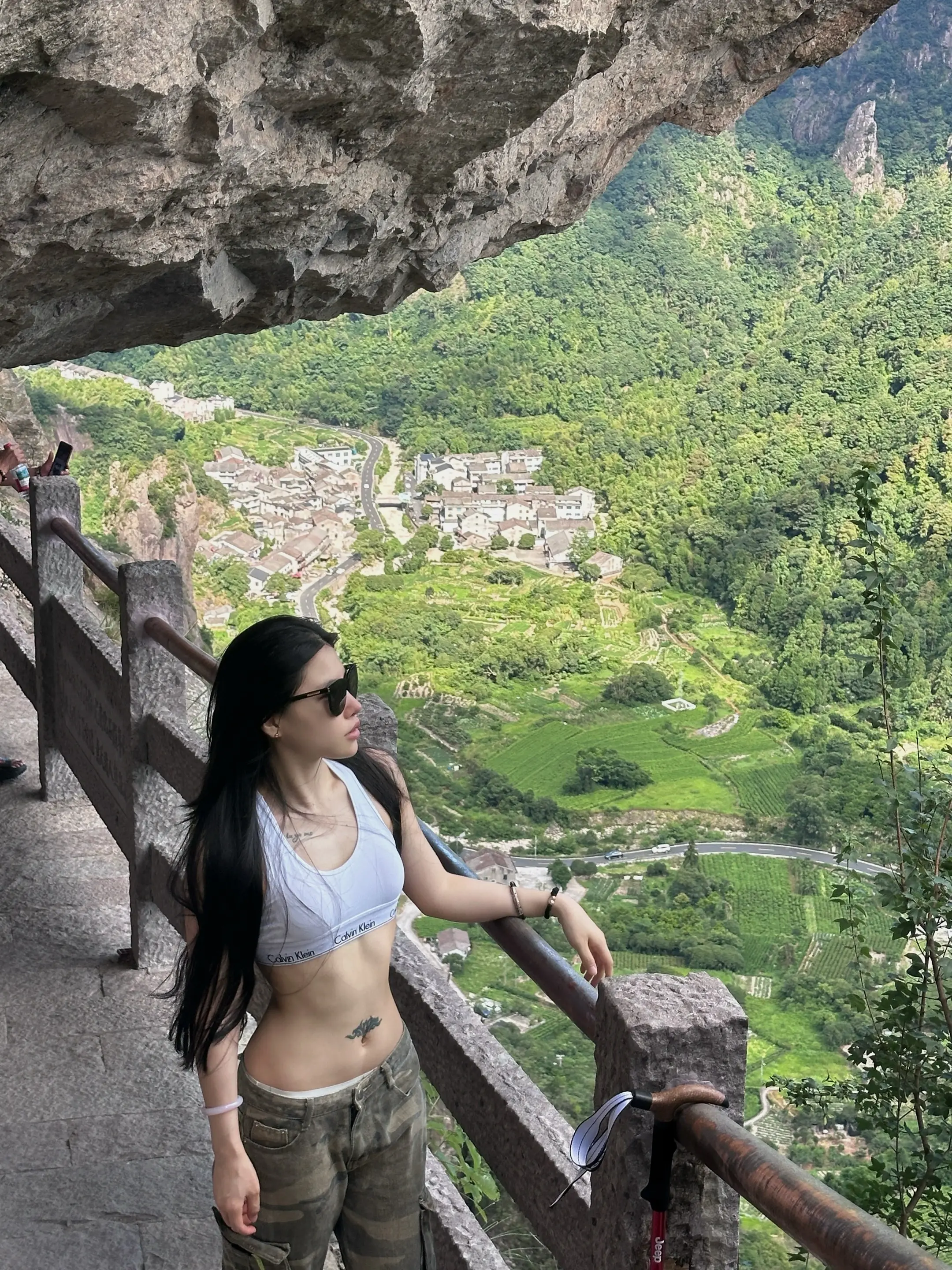 不要预设和别人共度一生，就自然的相处，命运把你带到哪里就到哪里。