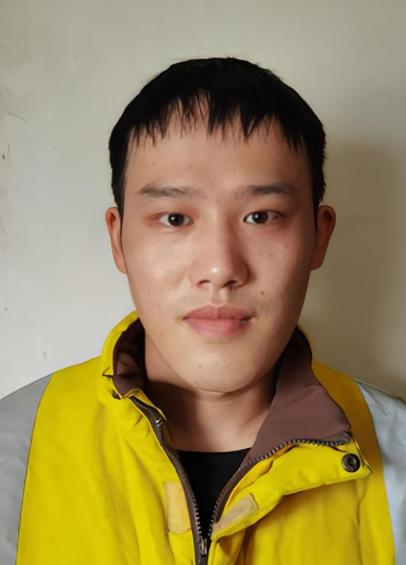 杭州，21岁外卖员叶阳辉看到订单备注栏这六个字时，心里咯噔了一下。他敲开门，屋里