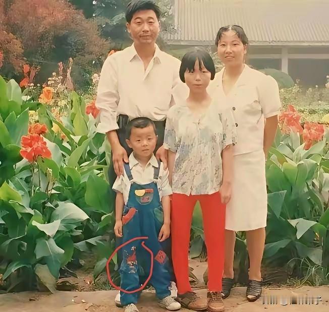 老杜声称一直很爱很爱郭威，
一直将郭威视如己出，
即便是自己只有10块钱，
也要