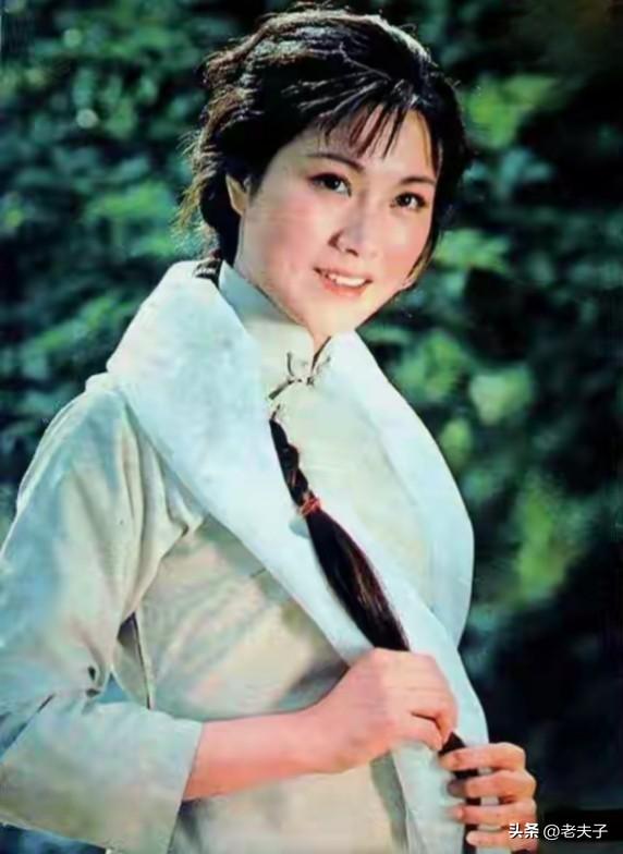 中国电影史人物之弟1407位，陈烨（1955— ），生于上海。
1973年，她在