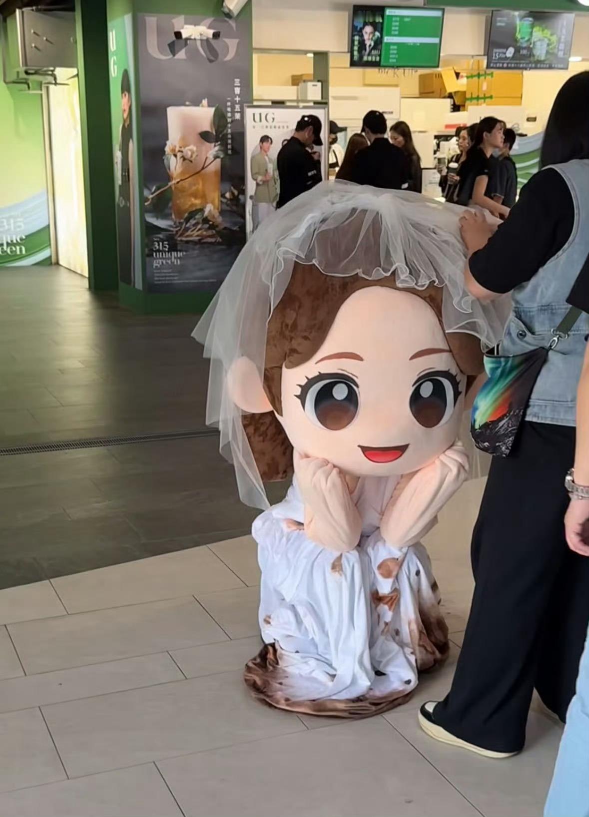 邓紫棋大巨蛋开出150场万众瞩目！邓紫棋于大巨蛋达成单巡150场纪录，打破亚洲乐