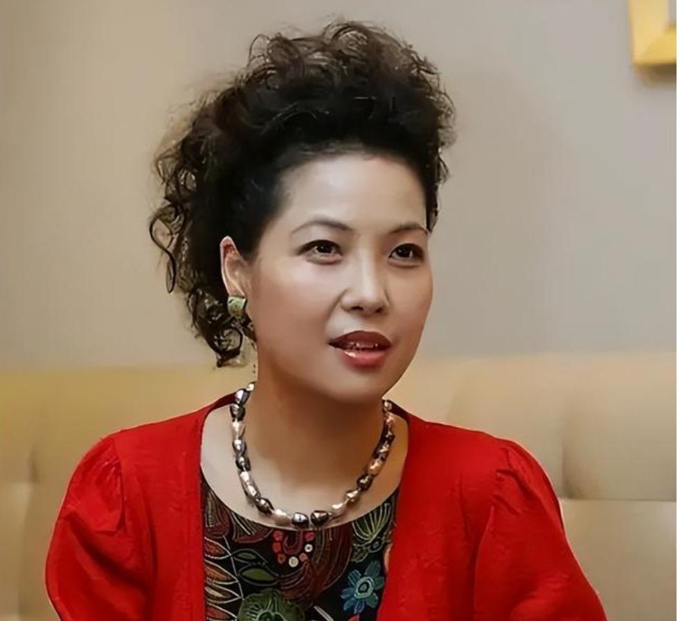 梦鸽心中永远的痛：如今60岁的她，已为儿子改名，铺好下一条路
娱乐