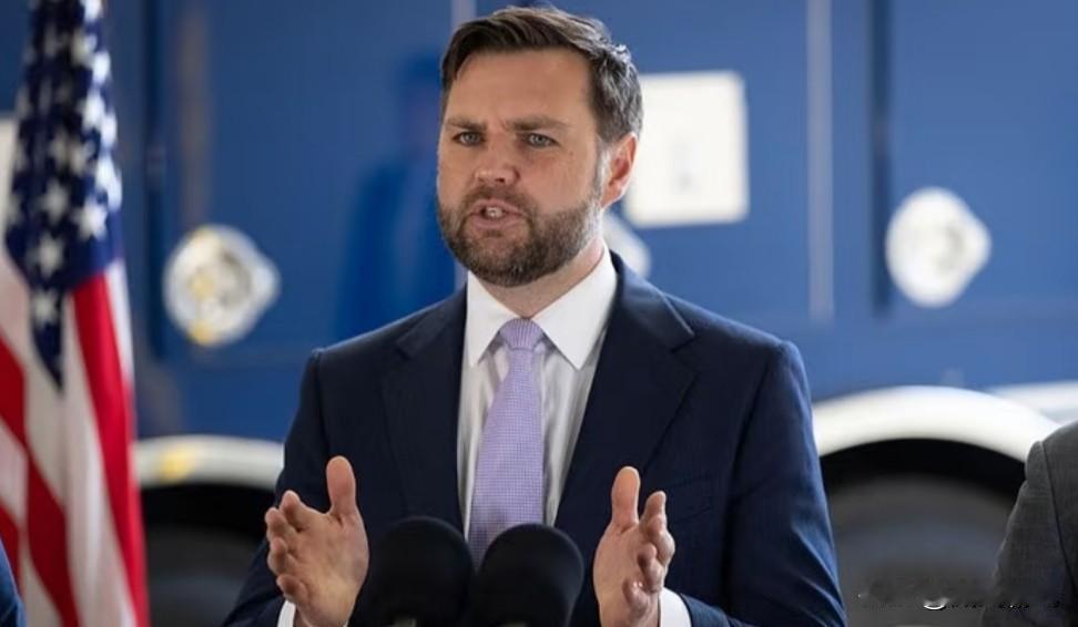 强势反杀！美国副总统万斯刚把枪口对准二十二岁的冬奥冠军，就被谷爱凌一句感谢迎头锁