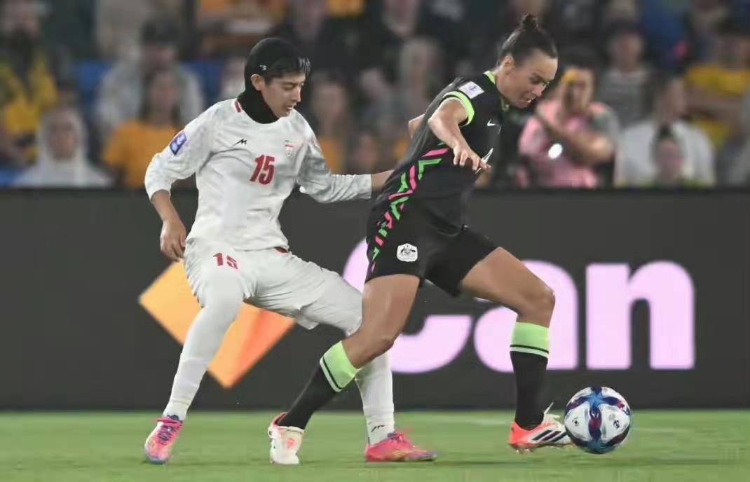 女足亚洲杯澳大利亚、韩国女足已两连胜提前锁定八强名额，中国全力争胜，尽力避开强敌