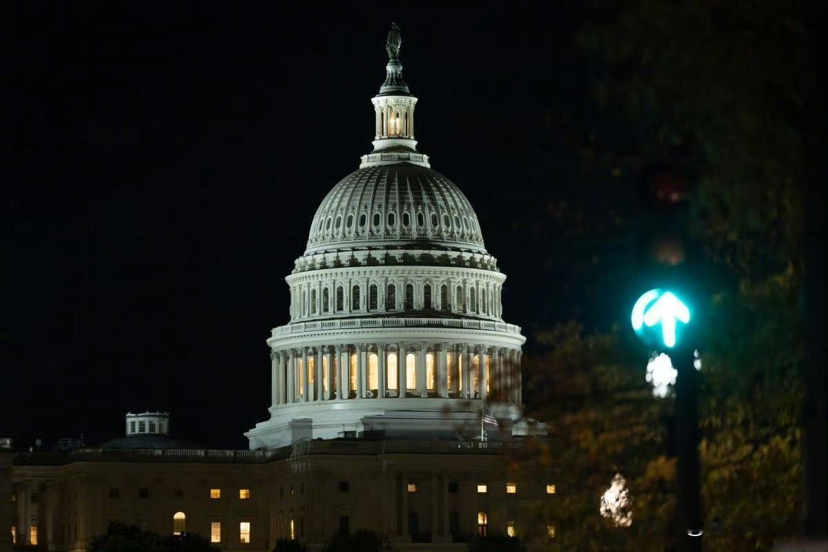 据法新社报道，这份旨在阐述特朗普打破常规的“美国优先”世界观的国家安全文件，标志