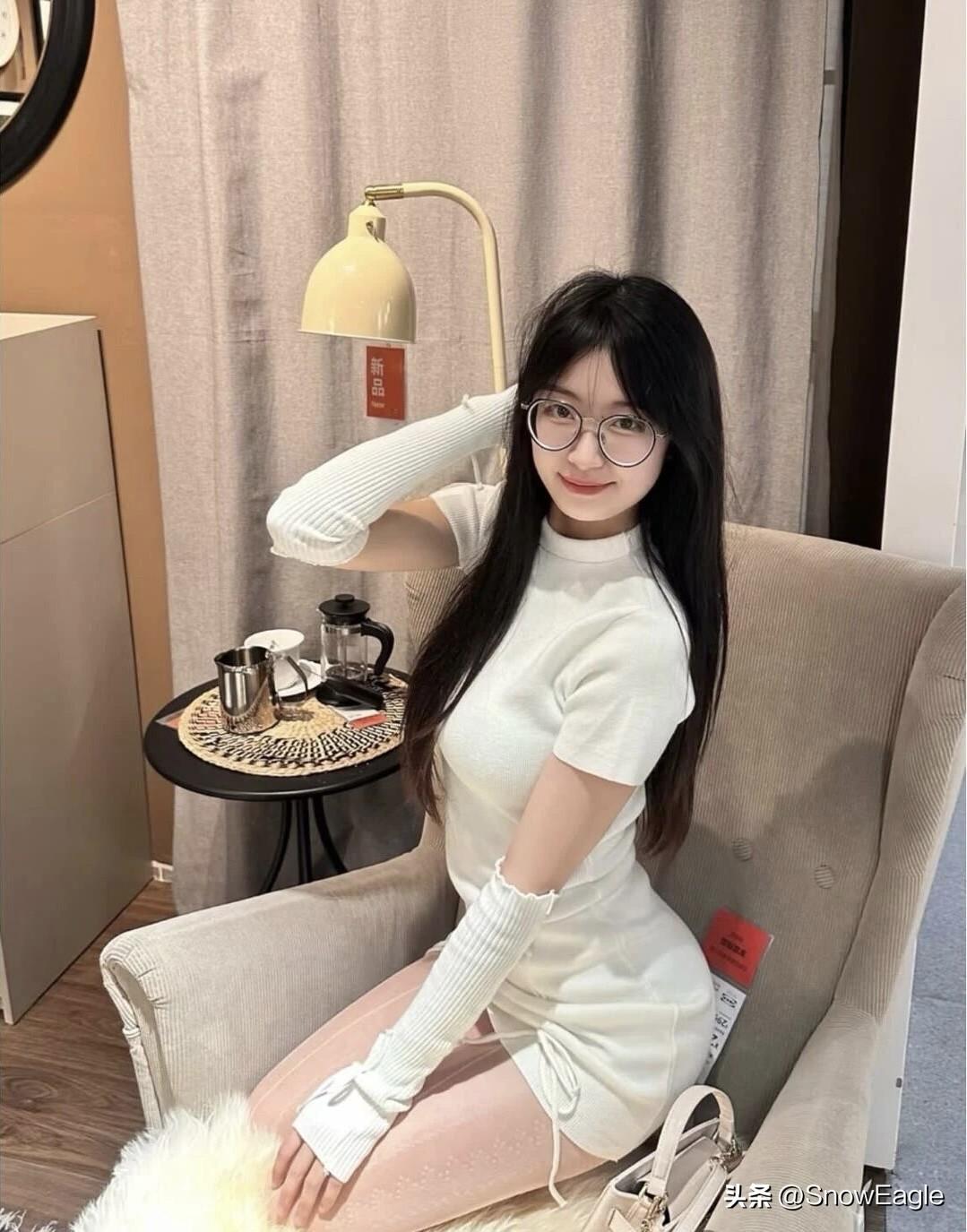 冬日暖阳下，与毛绒玩具相伴的温馨时光🌞🧸💕