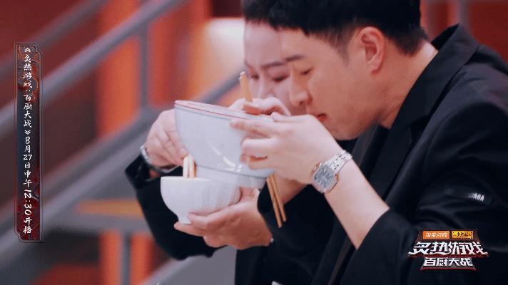 潘玮柏来来回回减1000斤了 潘玮柏面对云南美食牛瘪，从五官抗拒到被香味“拿捏”