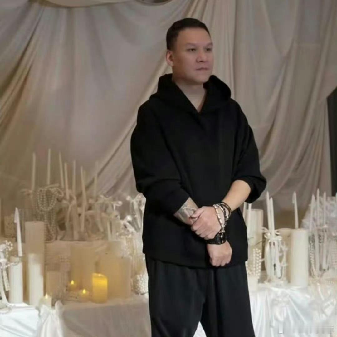 车澈瘦了68斤我的天啊，车导居然瘦了68斤我什么时候能瘦30斤就谢天谢地了