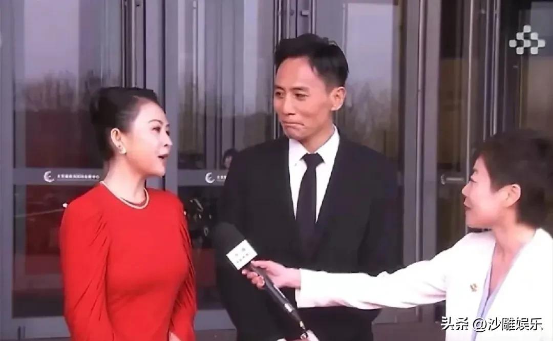 刘烨，快憋不住了！

3月20日深夜，章子怡和刘烨这俩老熟人，居然因为一个采访片