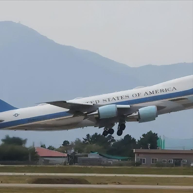4 亿美元直接花出去！美国空军最近官宣大动作，专门给总统特朗普买了两架波音747
