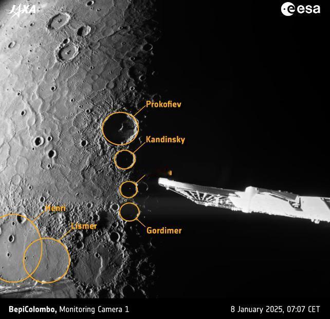 图为欧洲和日本联合开发的BepiColombo探测器在飞掠水星时拍下的高清照片，