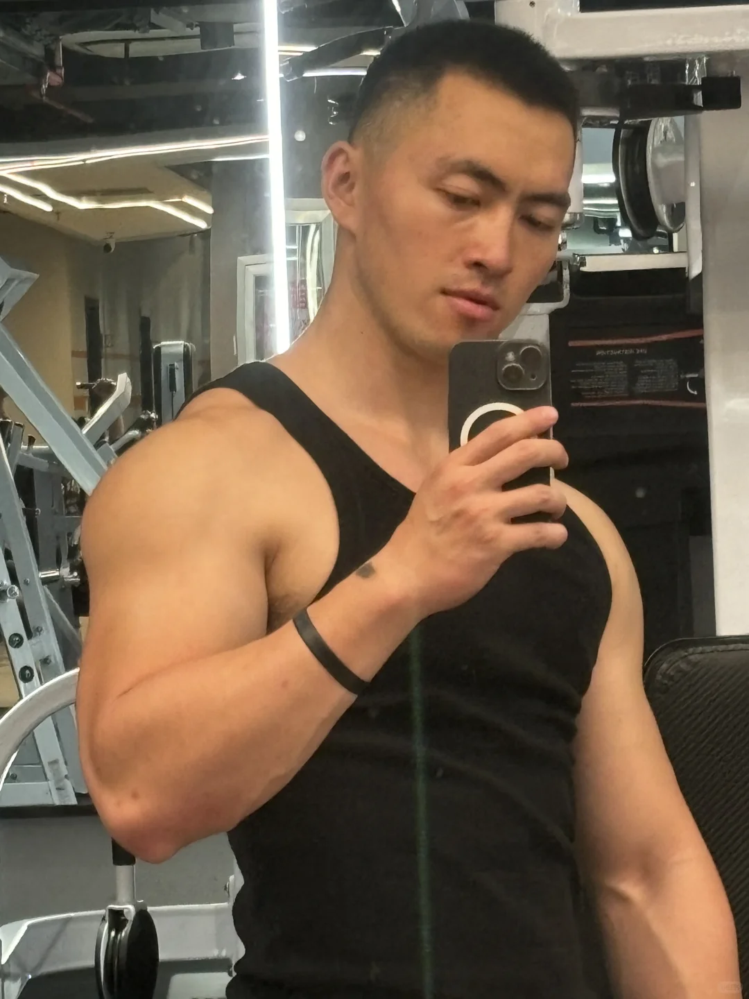 充血的肩膀头子