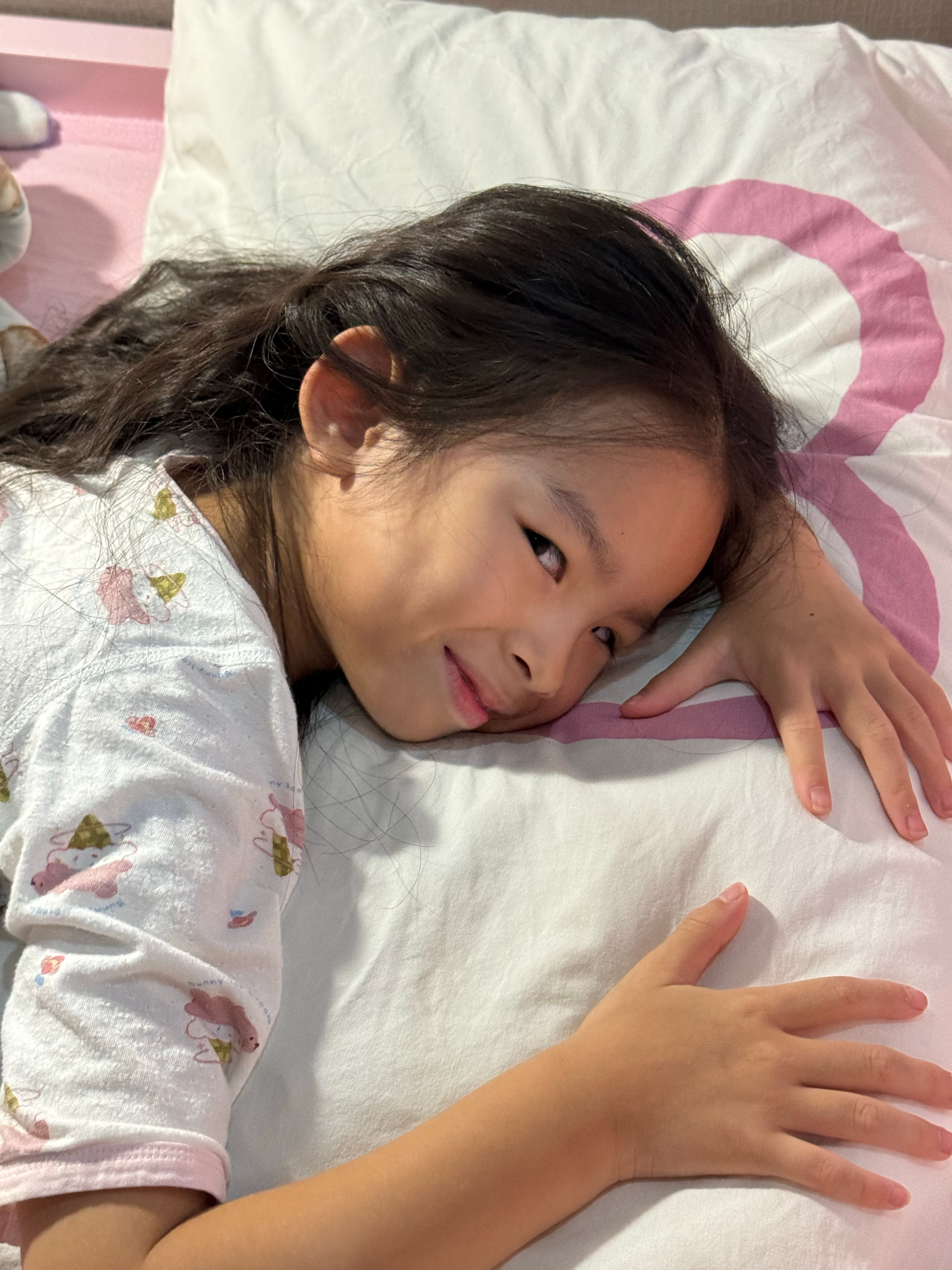  更新下安姐近况，周一姐妹不是被老师留堂了吗？我说我们家校配合的很好，其中是有寓