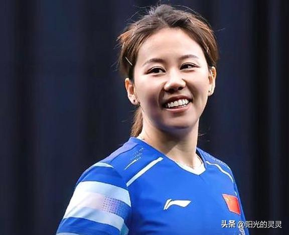 Wtt横滨冠军赛，中国女队4朵金花全部晋级16强。
男单只有一棵独苗向鹏孤军作战
