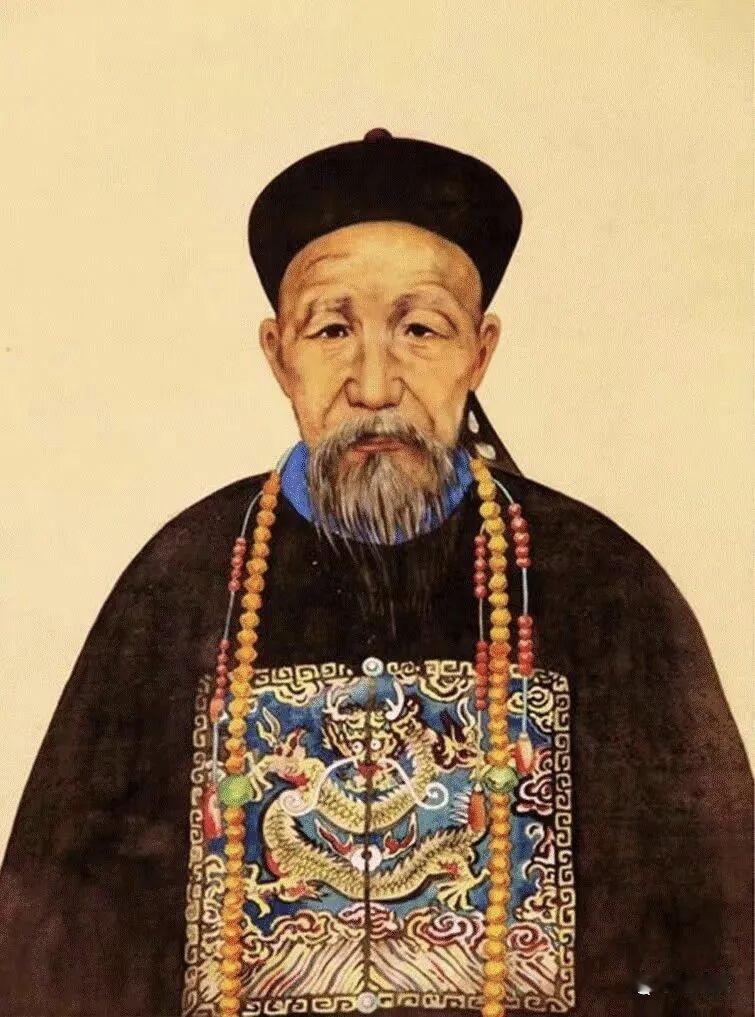 曾剃头与曾铁桶


写曾国藩时候，最多的留言是曾剃头；而写曾国荃的时候，最多的留