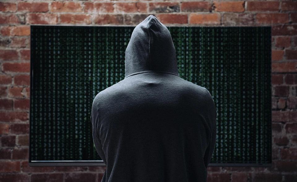 日本现在最慌的，其实不是航母下饺子，也不是火箭炮射程，而是中国哪天真的动手，把他