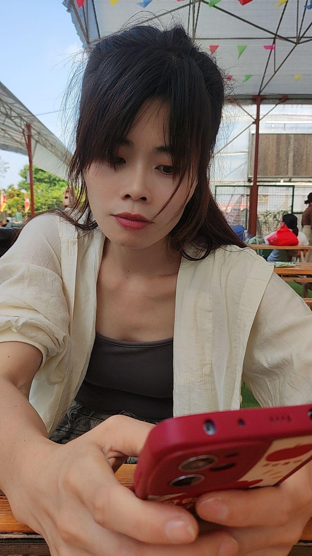 彪哥的遗憾是留不住的玉芬.我们的遗憾是回不去 的青春，生活让我百般滋味...