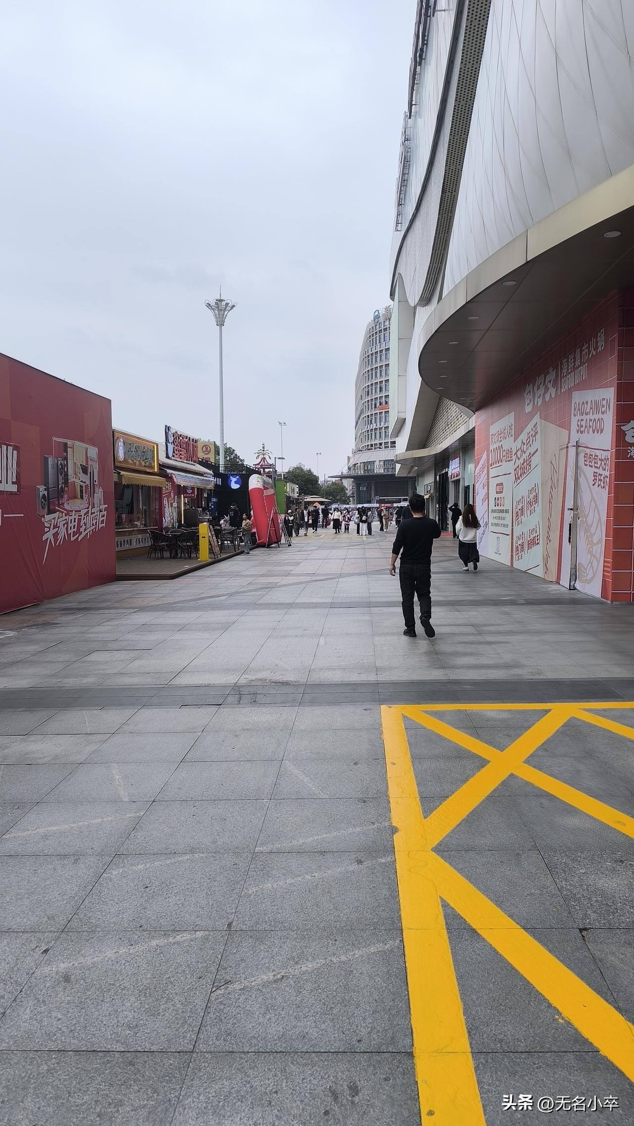 终于明白为什么知道要去旅游的前几天时间里，心情总是非常的愉快的。
旅游对于很多人